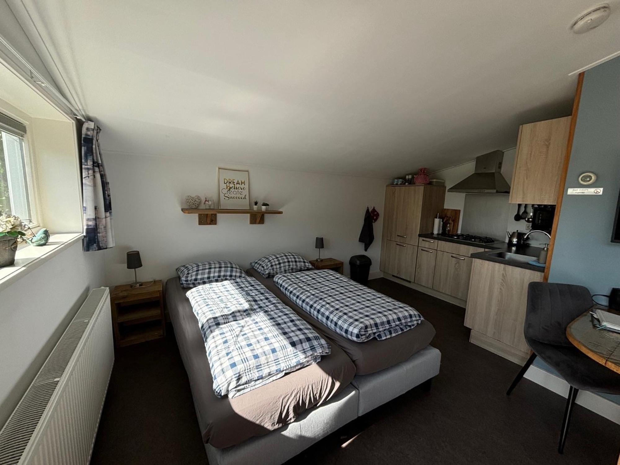 Bed & Breakfast De Lindevallei Oldeberkoop Esterno foto